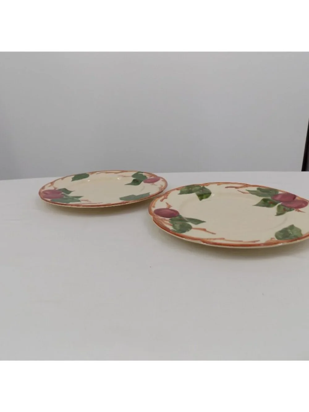 Set of 2 Franciscan Apple Salad Plate 8